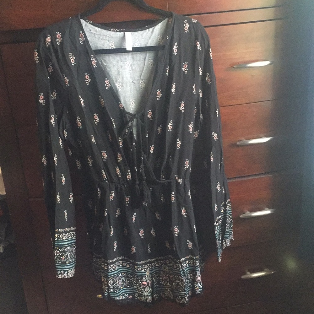 Xhilaration shorts romper size Large